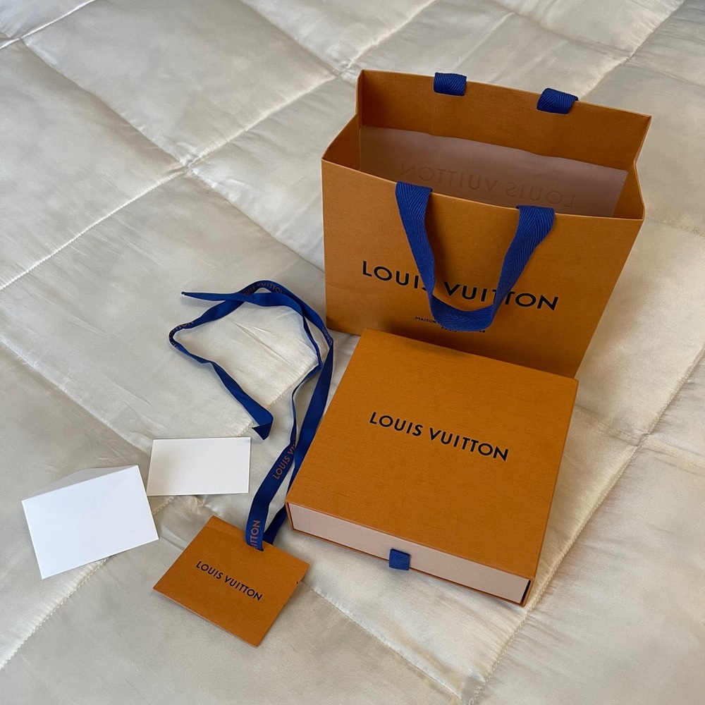 Louis Vuitton Pull-Out Box + Gift Tag + Bag